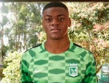 Το όνομα αυτού του ποδοσφαιριστή αποτελείται από τους 12 μήνες του χρόνου!